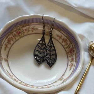 Elegant Silver Leaf Earrings